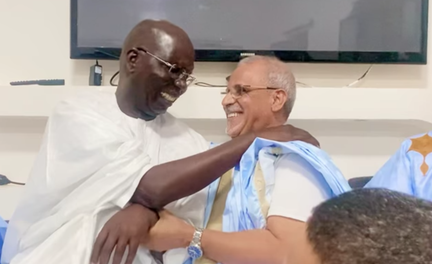 Mohamed Ould Meguett avec Ousmane Mamadou Kane ministre de l'économie ( campagne électorale 2023 )