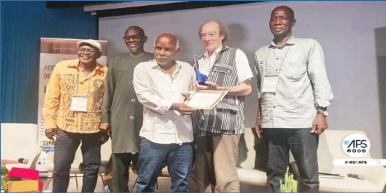 Palmarès du FILID 2023 : les mauritaniens Khalil Diallo et M’Bareck Beyrouk  distingués pour leurs romans respectifs ‘’L’Odyssée des oubliés’’ et ‘’Saara’’ Palmarès du FILID 2023 : les mauritaniens Khalil Diallo et M’Bareck Beyrouk  distingués pour leurs romans respectifs ‘’L’Odyssée des oubliés’’ et ‘’Saara’’