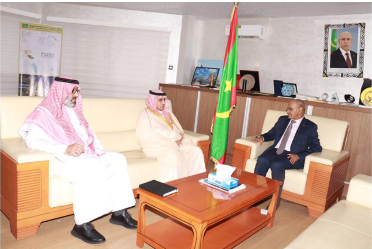 Le ministre du Pétrole s’entretient avec l’ambassadeur saoudien