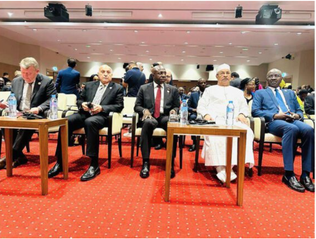 Le ministre des Affaires étrangères se réunit avec ses homologues d’Afrique et du Nord à Alger Le ministre des Affaires étrangères se réunit avec ses homologues d’Afrique et du Nord à Alger