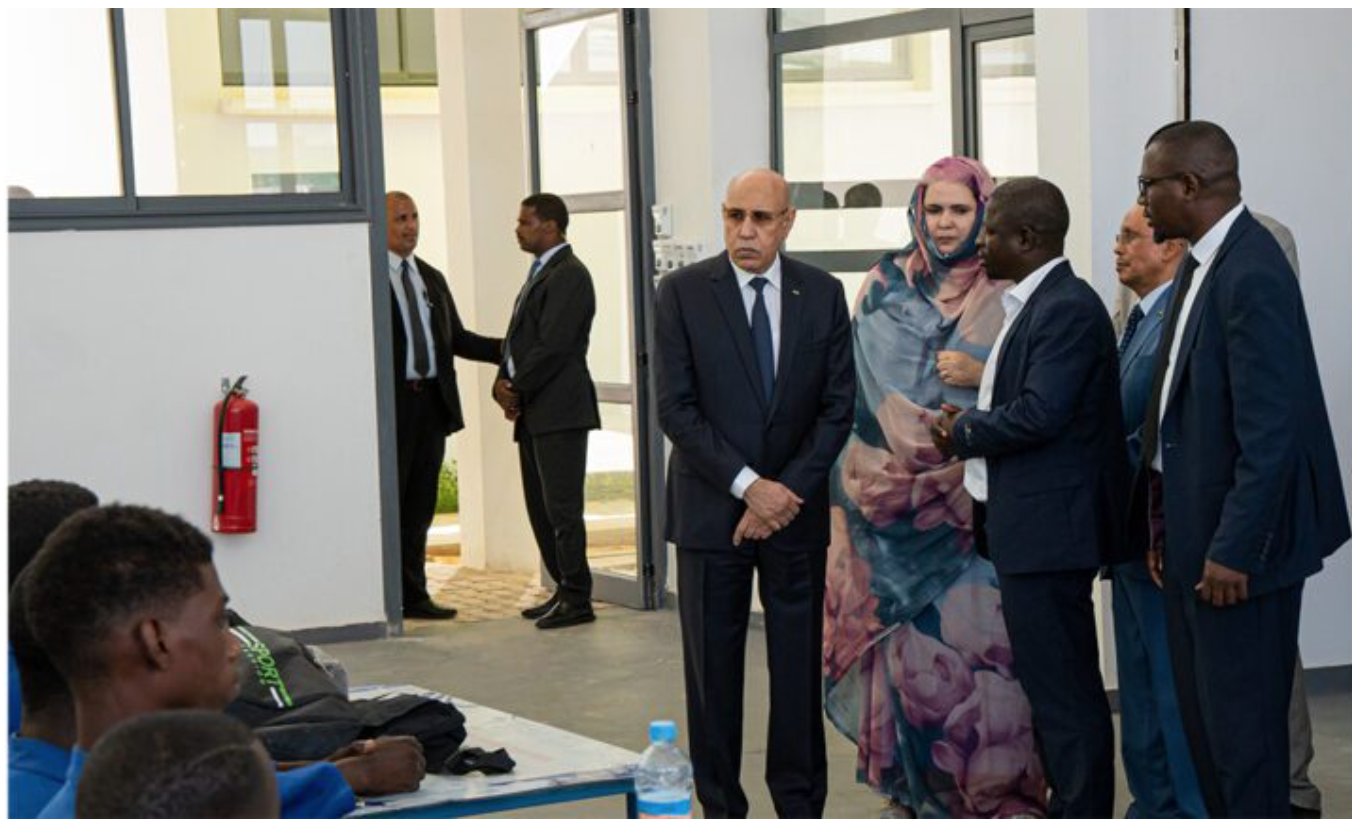 Visite surprise du Président de la République à l’École d’Enseignement Technique et de Formation Professionnelle du Bâtiment et des Travaux Publics de Riyad