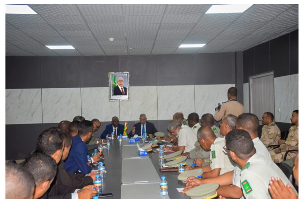 Les ministres de la Défense nationale et de l’Enseignement supérieur se réunissent avec les staffs administratif et éducatif du complexe « Polytechnique » Les ministres de la Défense nationale et de l’Enseignement supérieur se réunissent avec les staffs administratif et éducatif du complexe « Polytechnique »