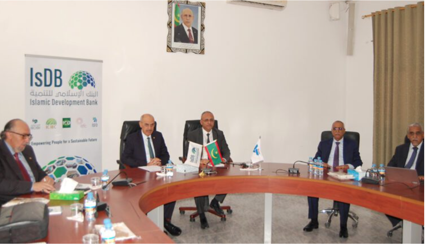 Une délégation de la Banque Islamique de Développement visite le siège de la SNIM à Nouakvchott