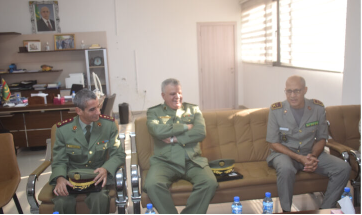 Une délégation militaire algérienne visite des structures sanitaires militaires à Nouakchott Une délégation militaire algérienne visite des structures sanitaires militaires à Nouakchott