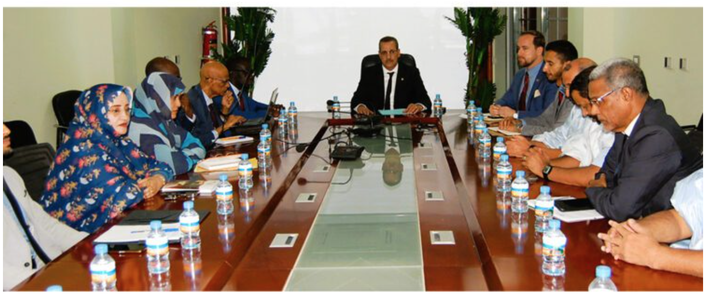 Le ministre du Commerce se réunit avec des hommes d’affaires mauritaniens