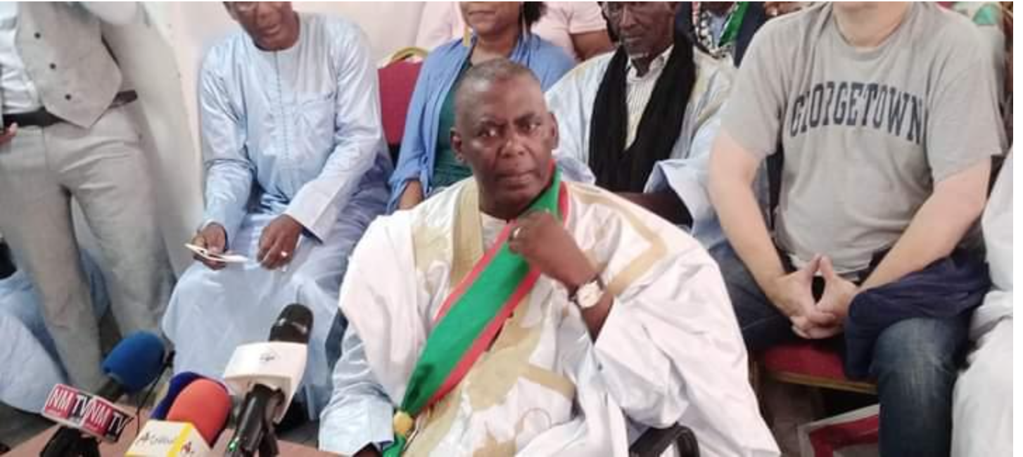 « J’ai refusé la ponction par le Président de l’Assemblée Nationale de 10.000 MRU de mon salaire pour Gaza, car j’estime que cet argent doit plutôt aller aux Gazaouis de l’intérieur » Dixit Birame Dah Abeid « J’ai refusé la ponction par le Président de l’Assemblée Nationale de 10.000 MRU de mon salaire pour Gaza, car j’estime que cet argent doit plutôt aller aux Gazaouis de l’intérieur » Dixit Birame Dah Abeid