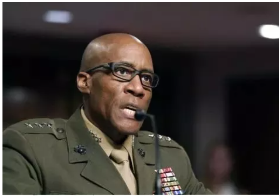 Le Commandant d'AFRICOM souhaite "Bonne fête" à l'armée mauritanienne.