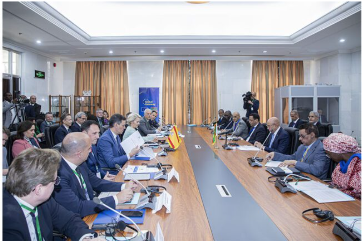 Le Président de la République préside une table ronde sur les perspectives d’exploitation de l’hydrogène vert en Mauritanie