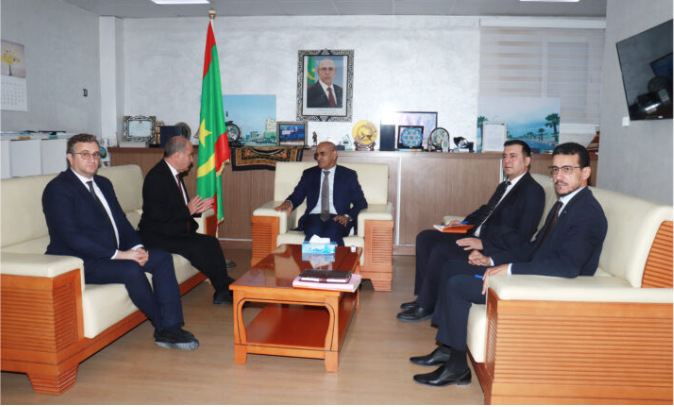 Le ministre du pétrole reçoit l’ambassadeur de Turquie en Mauritanie