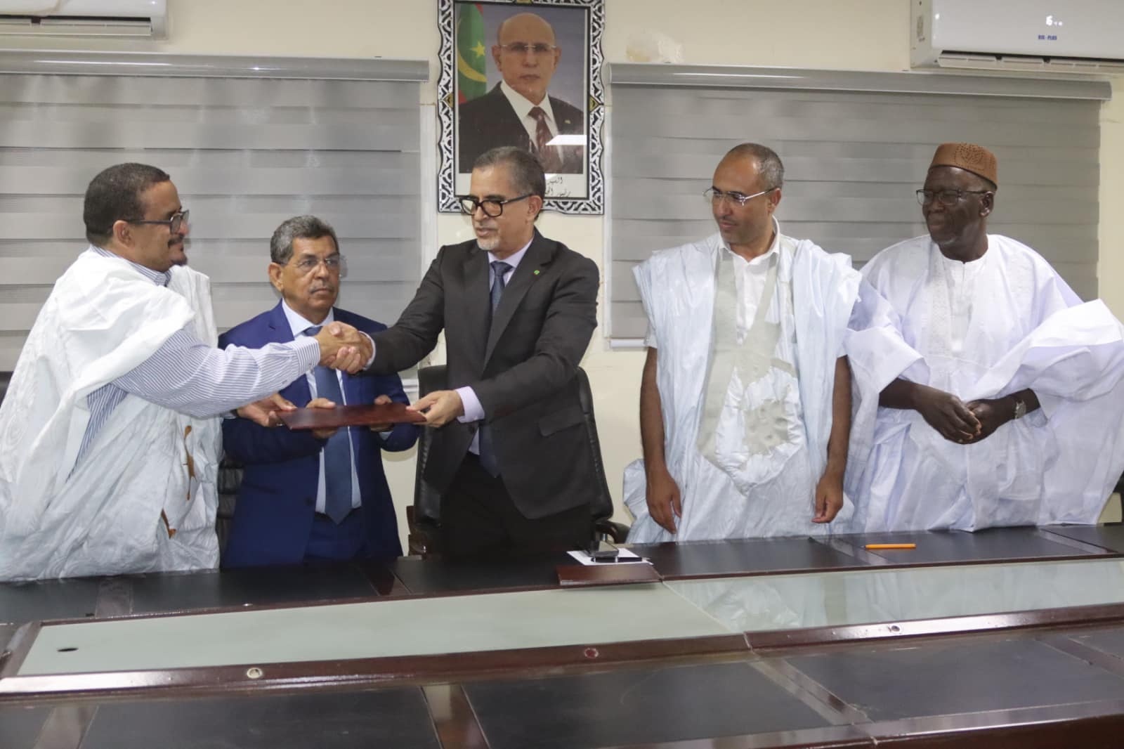 Kiffa: Le Délégué Général de TAAZOUR signe des conventions de partenariat avec les présidents de quatre conseils régionaux pour soutenir des projets locaux de développement