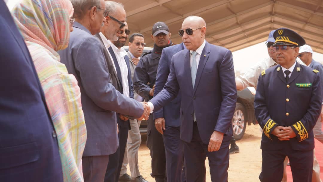 Assaba : Le Président de la République visite les logements sociaux construits par TAAZOUR et assiste au lancement du programme pour l'emploi et  l'insertion socioéconomique des jeunes de Kiffa 