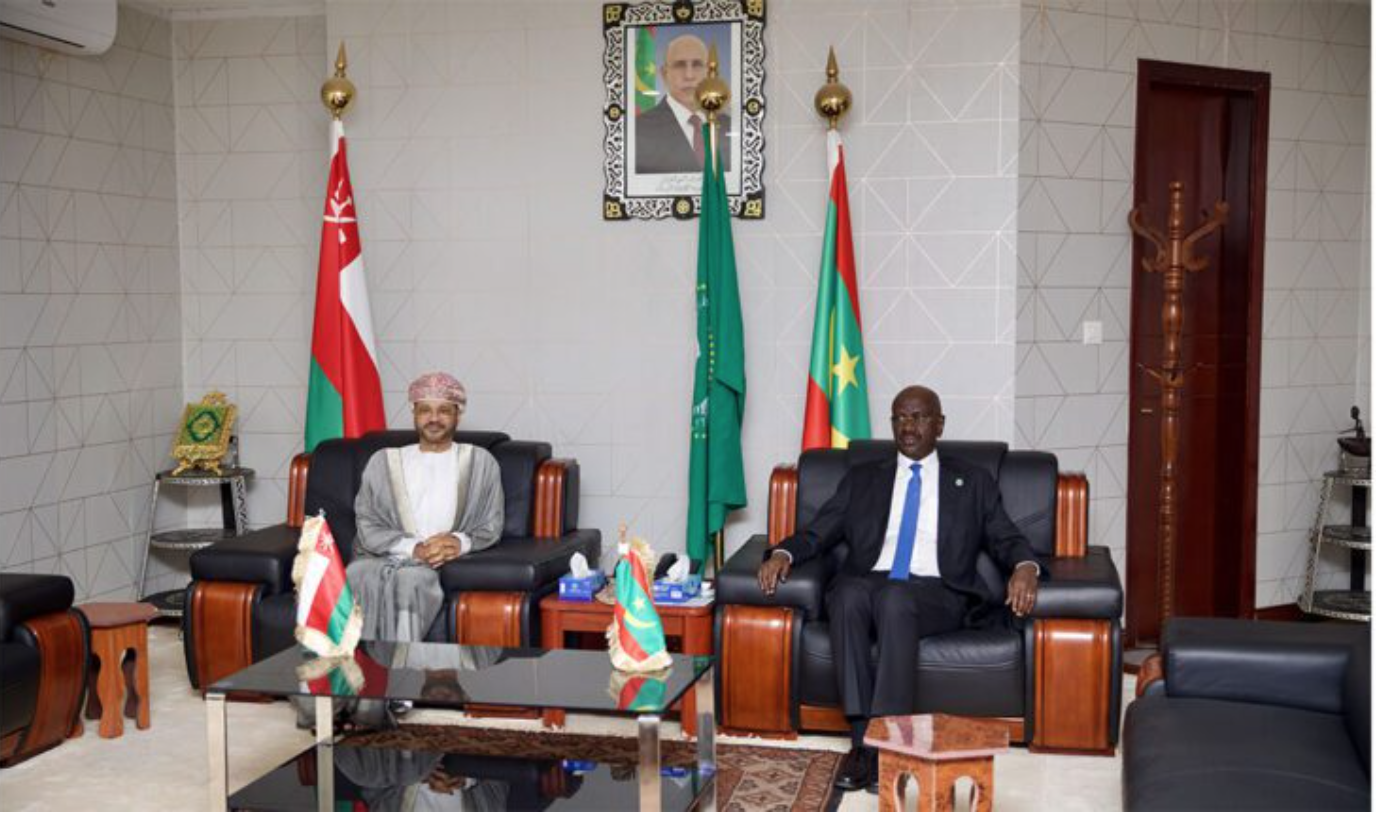 Le ministre des Affaires étrangères s’entretient avec son homologue omanais Le ministre des Affaires étrangères s’entretient avec son homologue omanais