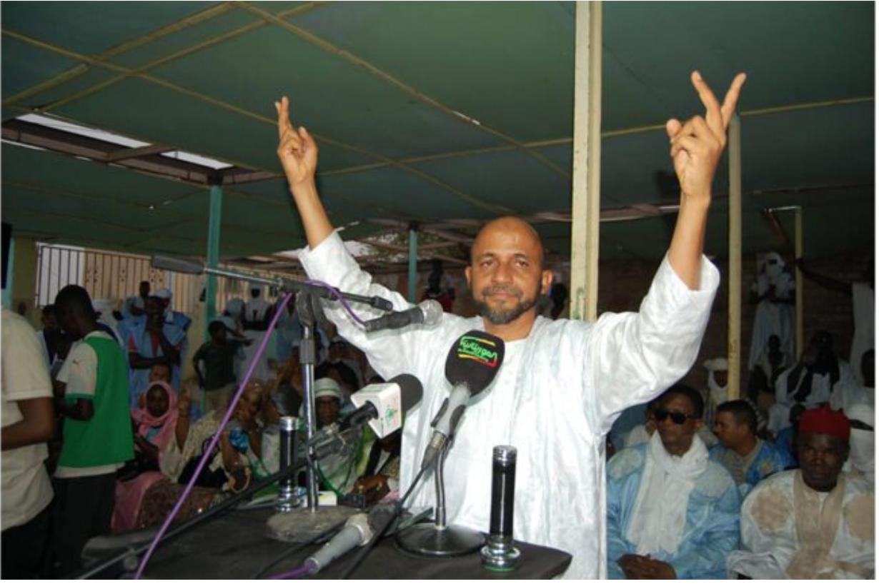 Le candidat Antouma Antoine Soumare préside un meeting de campagne à Atar Le candidat Antouma Antoine Soumare préside un meeting de campagne à Atar