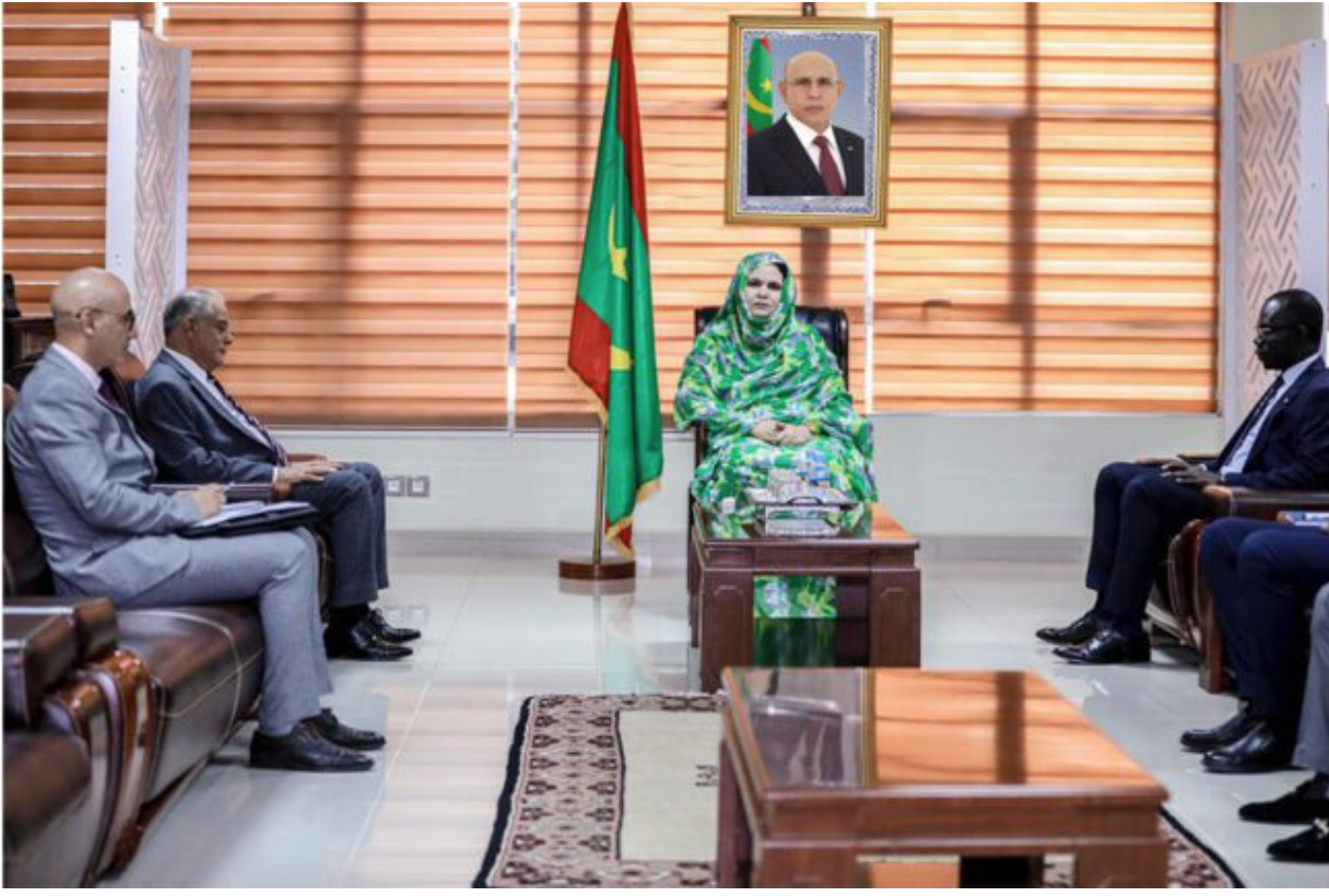 La ministre du Commerce s’entretient avec l’ambassadeur d’Algérie La ministre du Commerce s’entretient avec l’ambassadeur d’Algérie