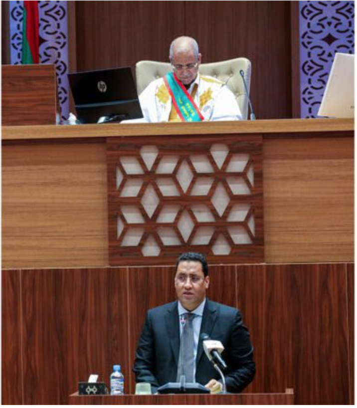 Le Premier ministre présente devant le Parlement la politique générale du gouvernement Le Premier ministre présente devant le Parlement la politique générale du gouvernement