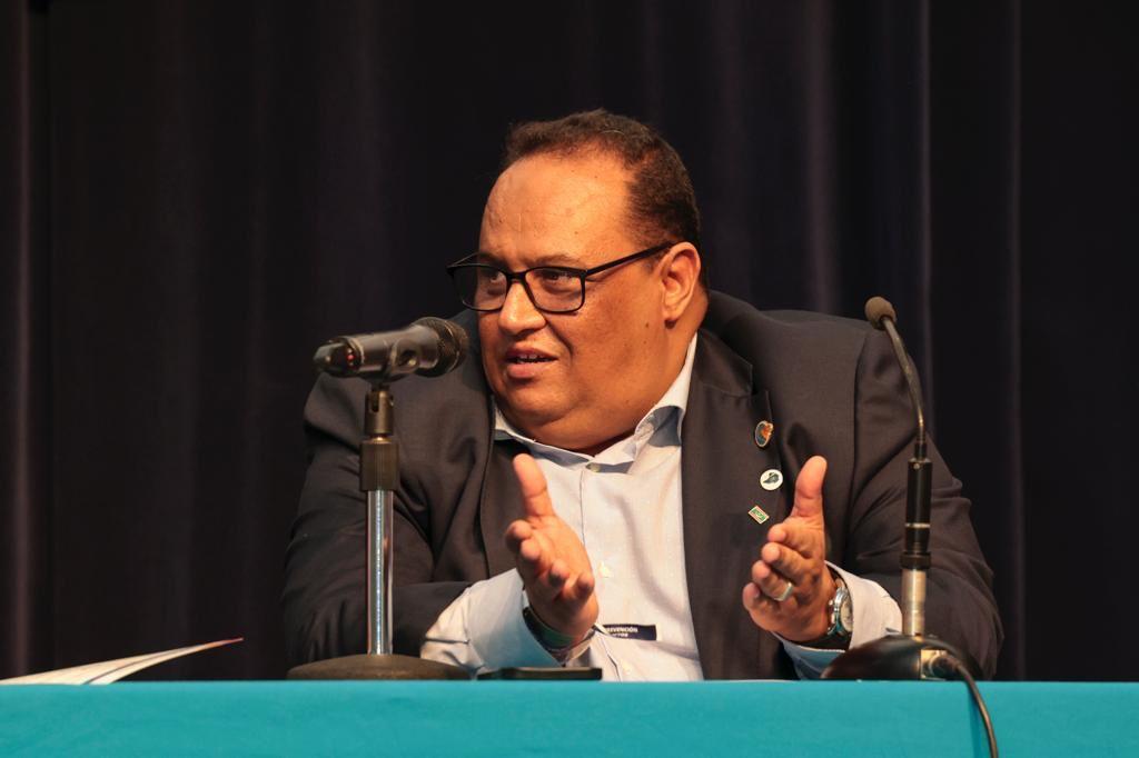 Le DG de la fondation et centre « Nouadhibou Vision Fondatoon Jorge Alio » invité dans une grande manifestation rotarienne aux Iles Canaries Le DG de la fondation et centre « Nouadhibou Vision Fondatoon Jorge Alio » invité dans une grande manifestation rotarienne aux Iles Canaries