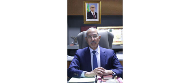 Visite officielle du ministre de la défense, en Algérie Visite officielle du ministre de la défense, en Algérie