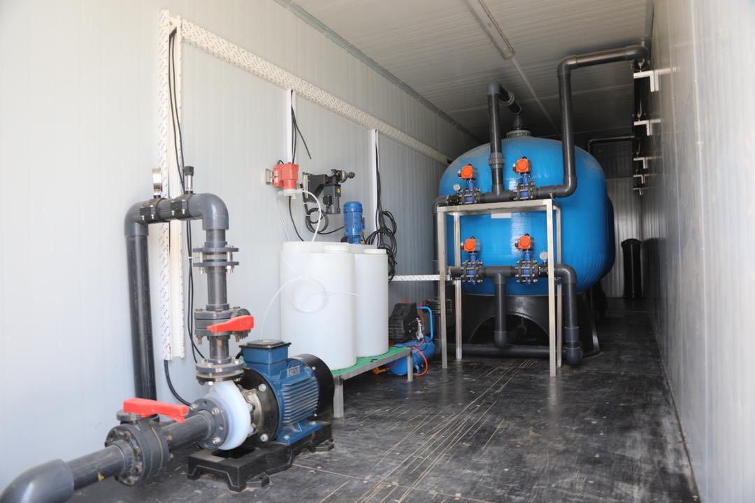 Nouadhibou : Le Délégué Général de « TAAZOUR » visite l’usine de dessalement d’eau de mer et le projet de logement social