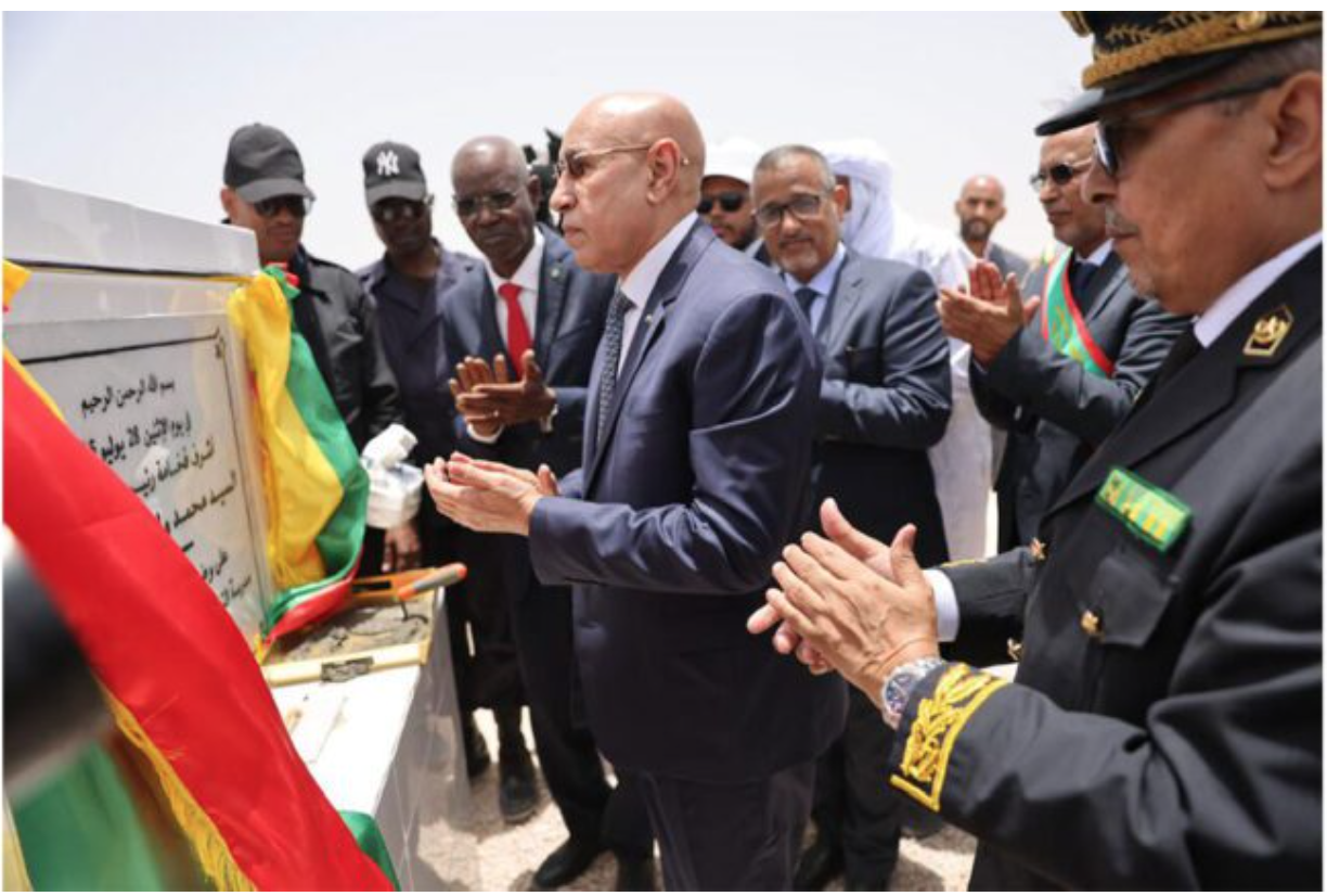 Le Président de la République pose la première pierre de la construction d’une école d’enseignement technique et de formation professionnelle aux techniques de l’information et de la communication
