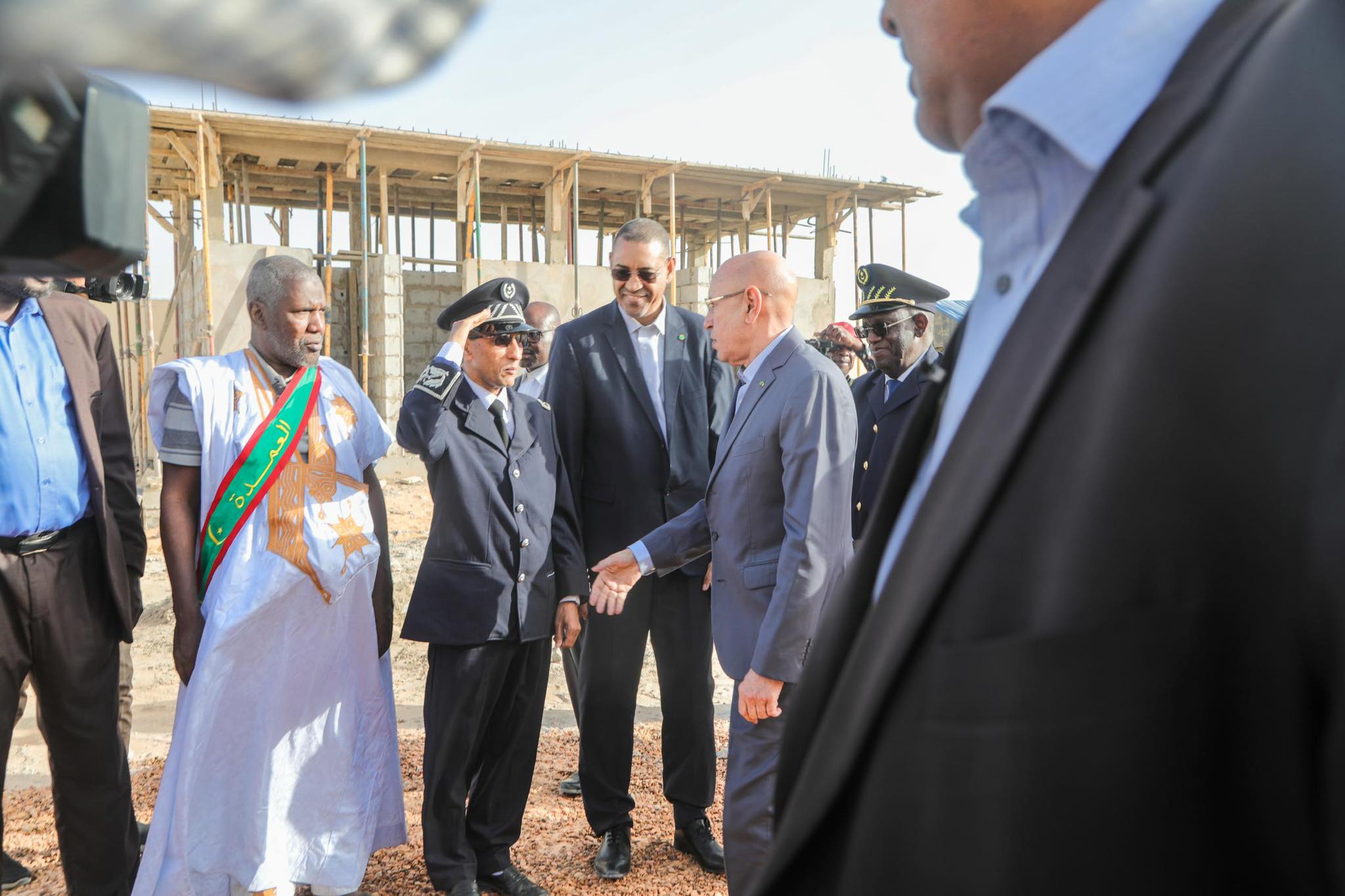 Taazour : Le Président de la République effectue une visite de terrain dans plusieurs écoles en construction dans les wilayas de Nouakchott