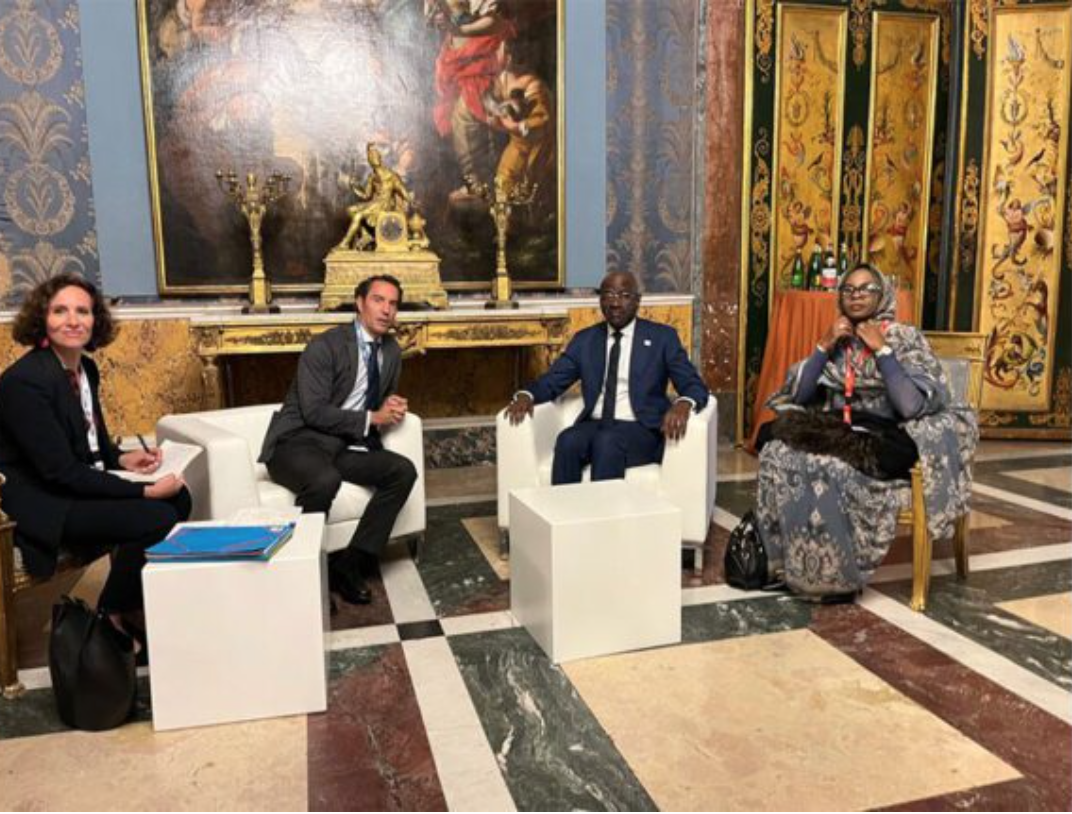 Le ministre des Affaires étrangères rencontre le représentant spécial de l’OTAN pour le Sud de la Méditerranée