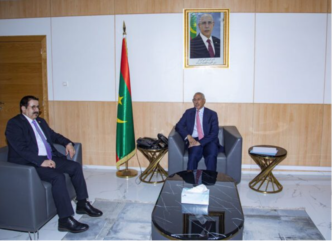 Le ministre de la Défense reçoit l’ambassadeur du Yémen à Nouakchott