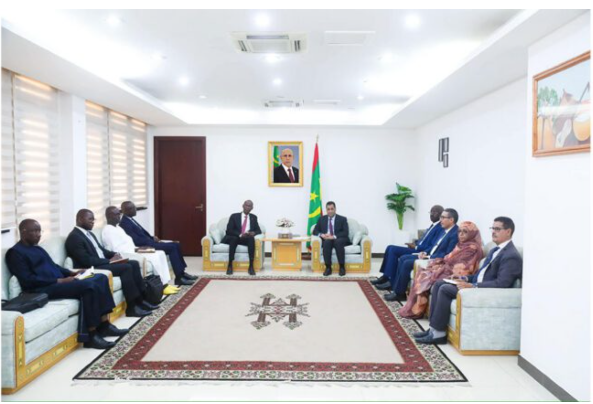 Le ministre des Affaires étrangères se réunit avec son homologue sénégalais Le ministre des Affaires étrangères se réunit avec son homologue sénégalais