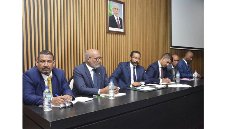 Une mission du ministère des Affaires étrangères rencontre la colonie mauritanienne à Bissau Une mission du ministère des Affaires étrangères rencontre la colonie mauritanienne à Bissau
