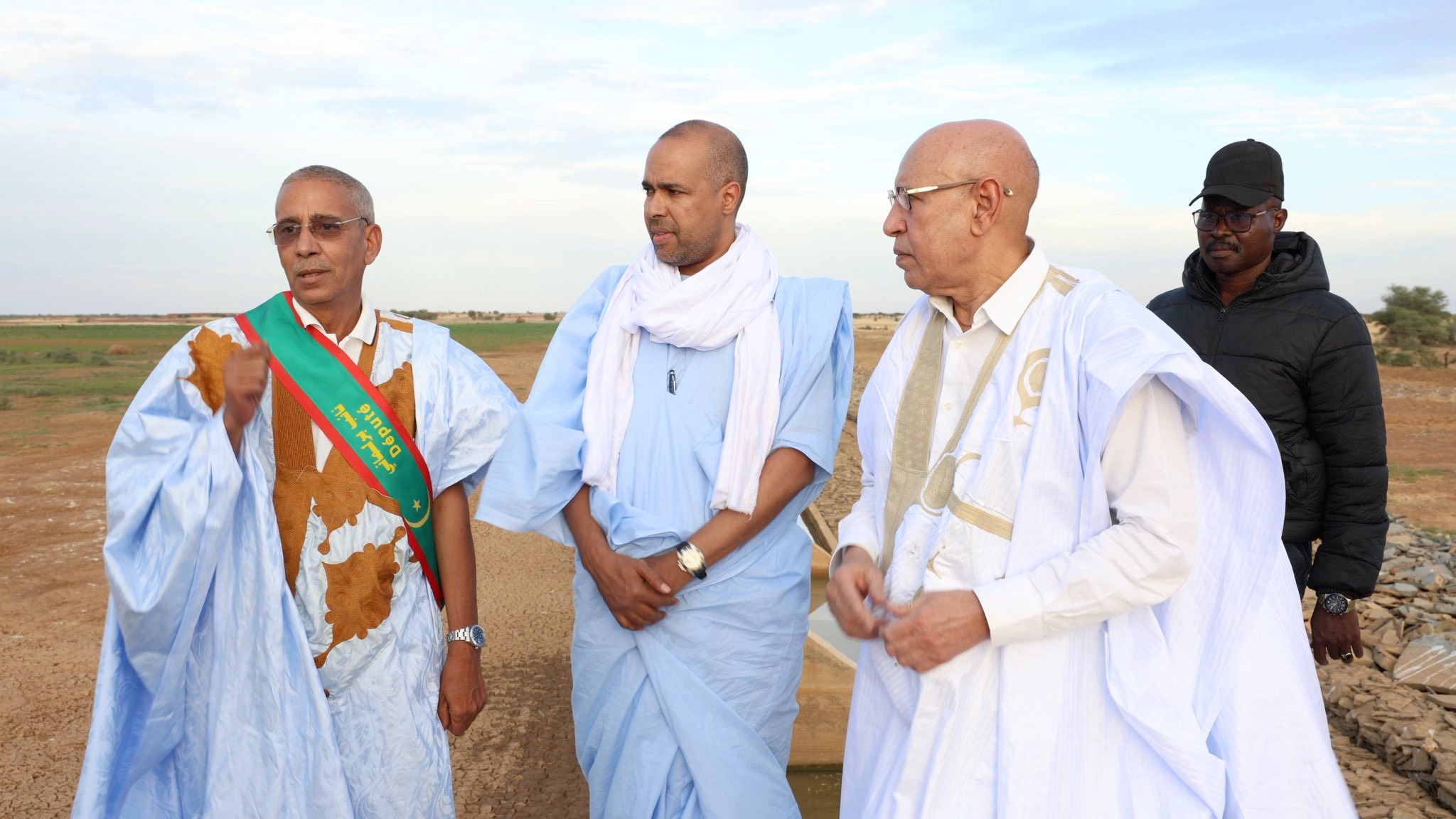 Taazour : le Président de la République effectue une visite au barrage de “Mowva” à Adel Bagrou