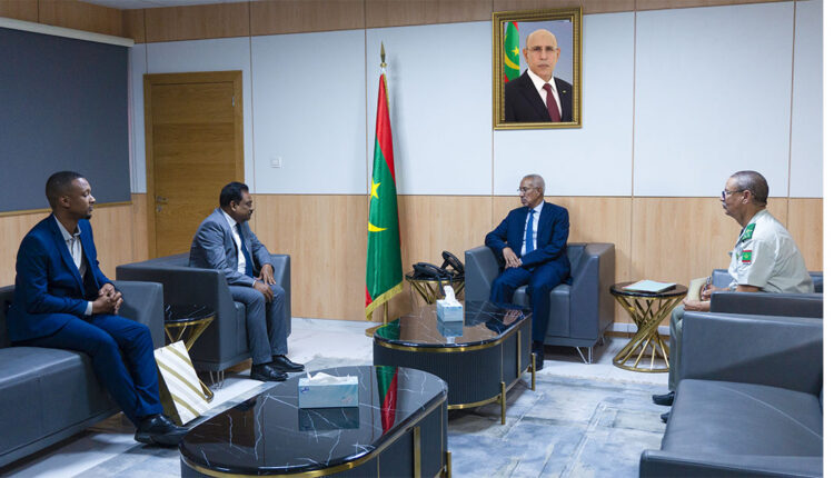 Le ministre de la Défense nationale reçoit l’ambassadeur de l’Inde à Nouakchott