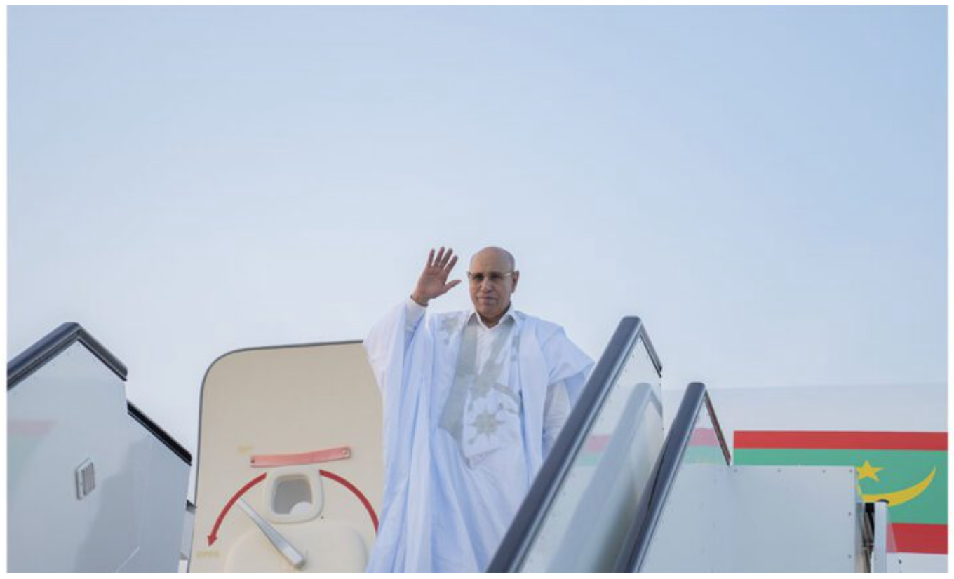 Le Président de la République se rend à Médine après sa participation au Forum de Doha 2025