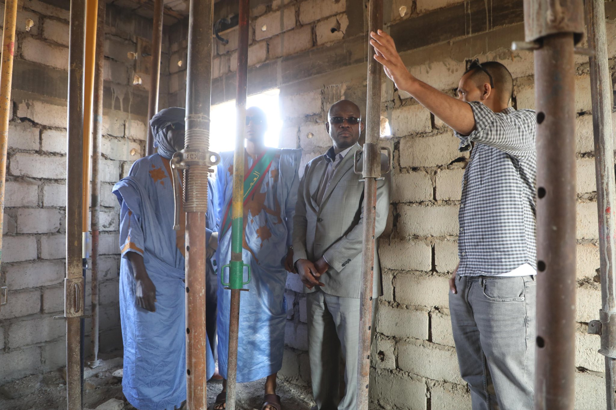 Assaba : Le Secrétaire général de “Taazour” s’enquiert l’avancement des travaux dans les agglomérations rurales de la commune de Boulehrath