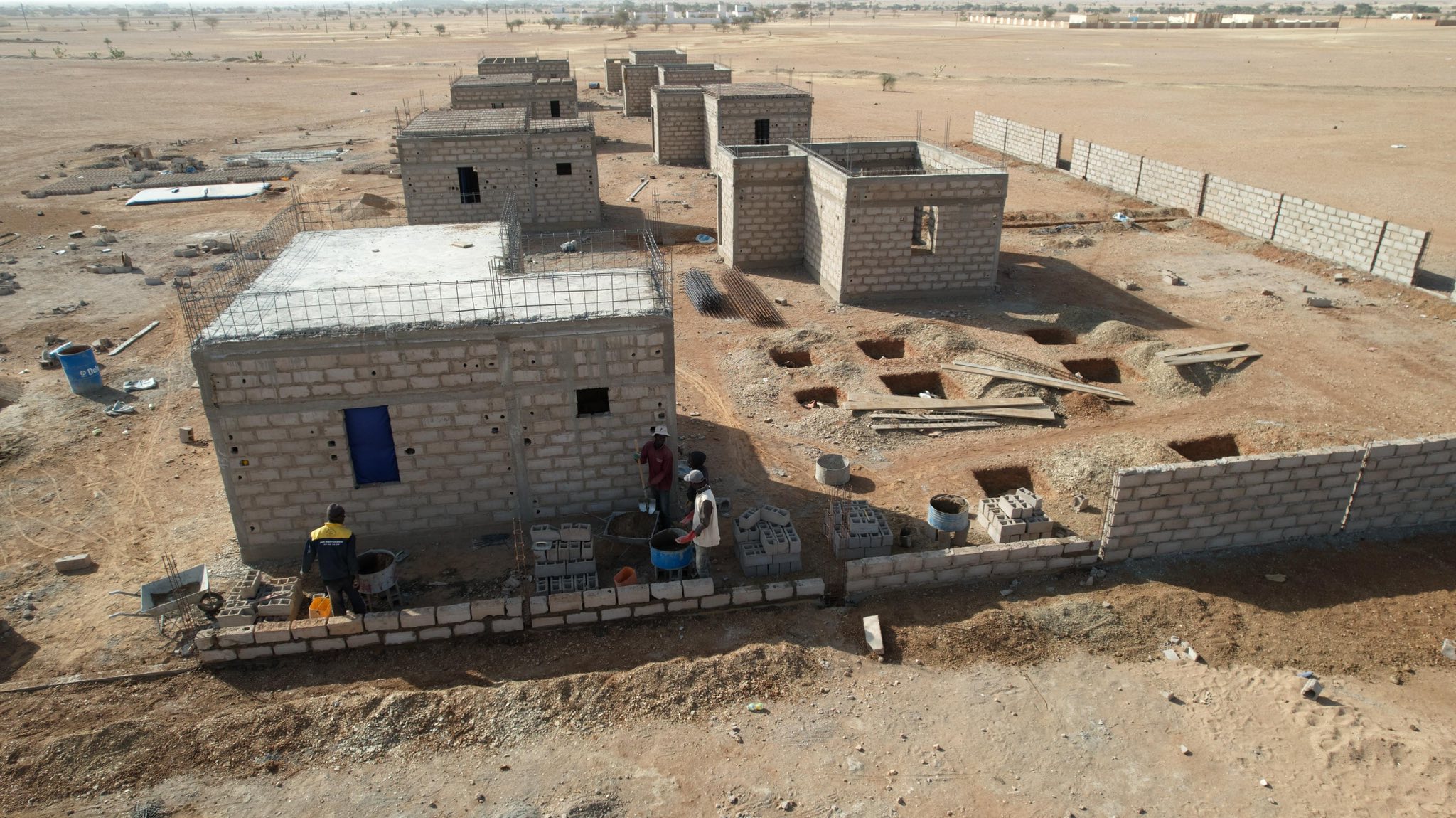 Assaba : Le Secrétaire général de “Taazour” s’enquiert l’avancement des travaux dans les agglomérations rurales de la commune de Boulehrath