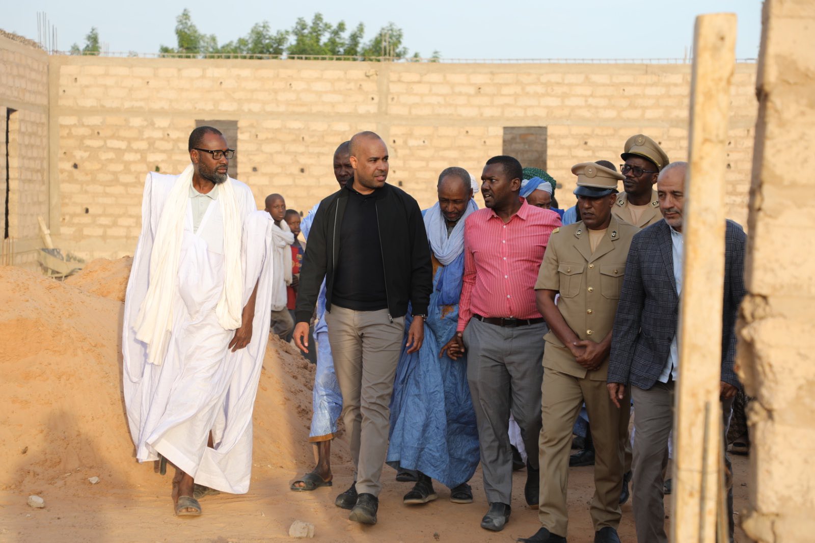 Taazour : le Délégué général à la Solidarité inspecte des projets de services en construction dans le Hodh El Gharbi