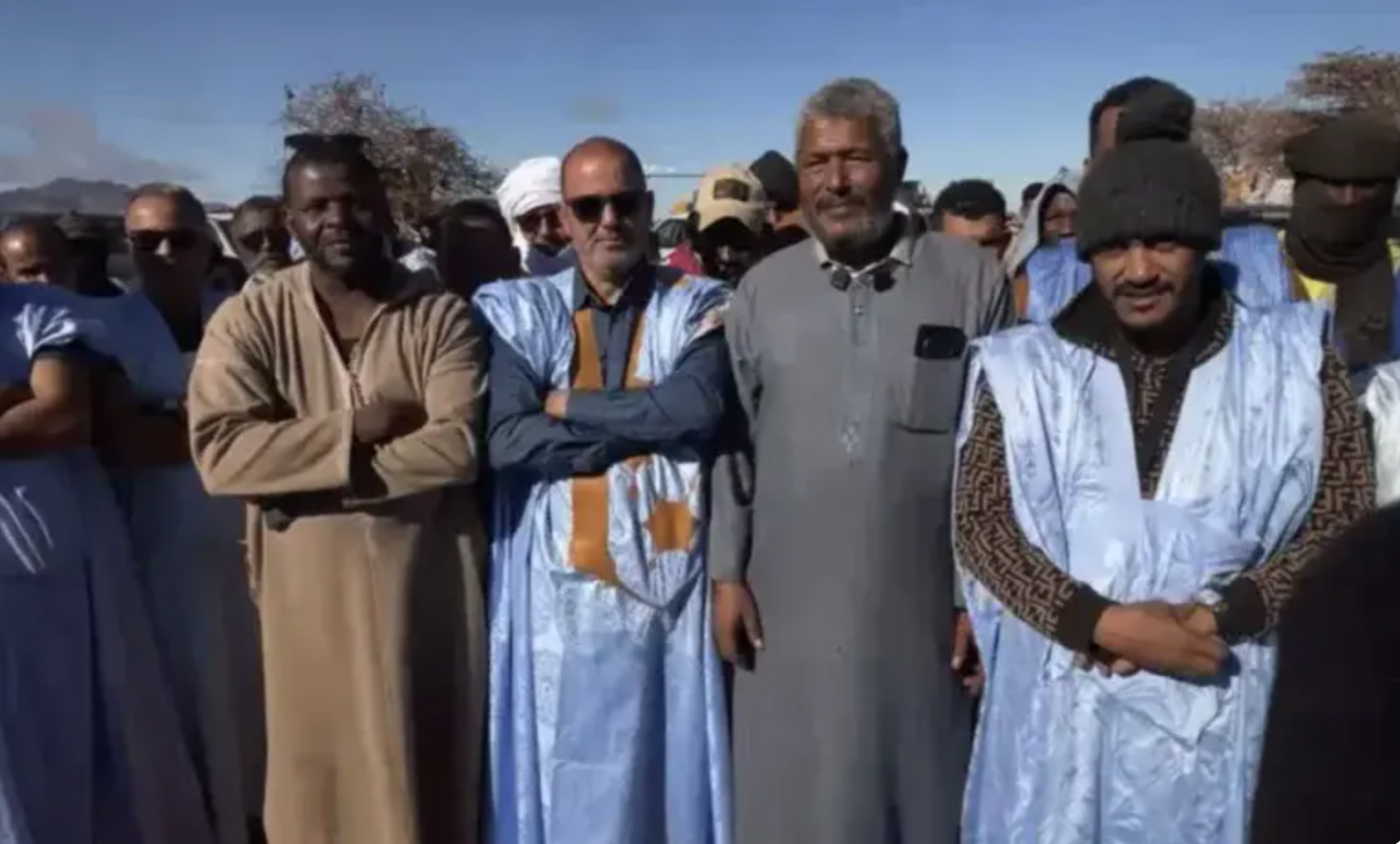 Tiris Zemour : les orpailleurs manifestent à Zouerate contre la décision des autorités de leur interdire d’aller au-delà de 10 km de la frontière algérienne