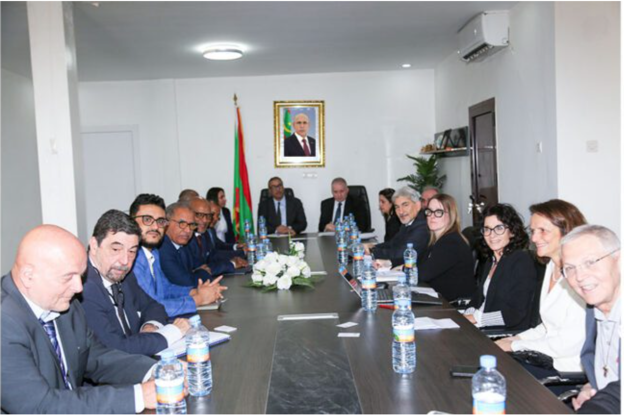 Le ministre de l’Enseignement supérieur reçoit une mission italienne pour discuter du renforcement de la coopération dans le domaine de l’enseignement supérieur