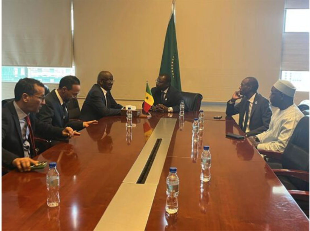 Visite de courtoisie du ministre des Affaires étrangères au Premier ministre sénégalais