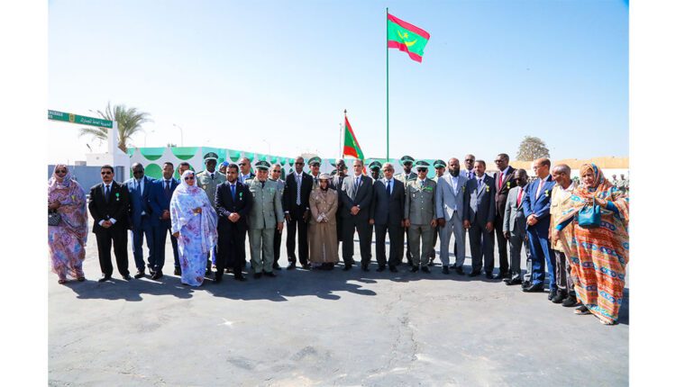 Le ministre des Finances par intérim décore des fonctionnaires du ministère