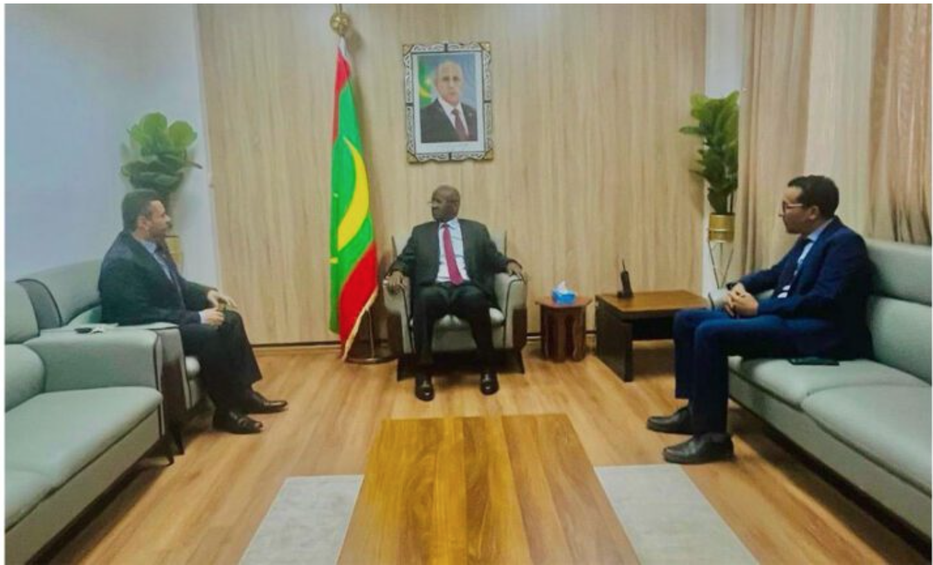 Le ministre des Affaires étrangères s’entretient avec l’ambassadeur de Libye