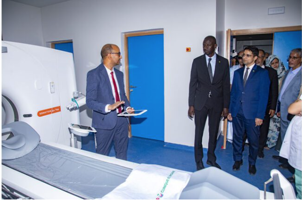 Le ministre de la Santé préside le lancement des activités de la clinique privée Al-Ihsan