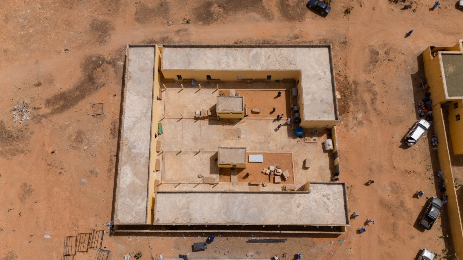 Le délégué général de « Taazour » inaugure des établissements scolaires et un internat à Timbedgha et Boustaïla