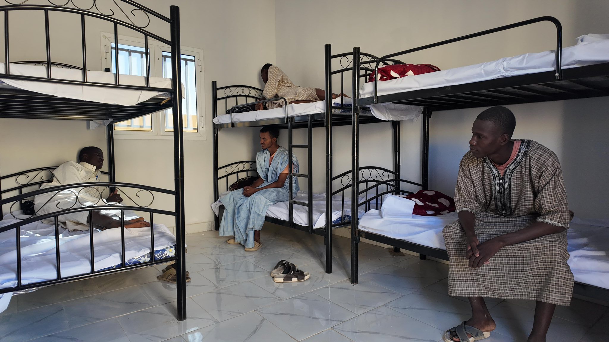 Le délégué général de « Taazour » inaugure des établissements scolaires et un internat à Timbedgha et Boustaïla