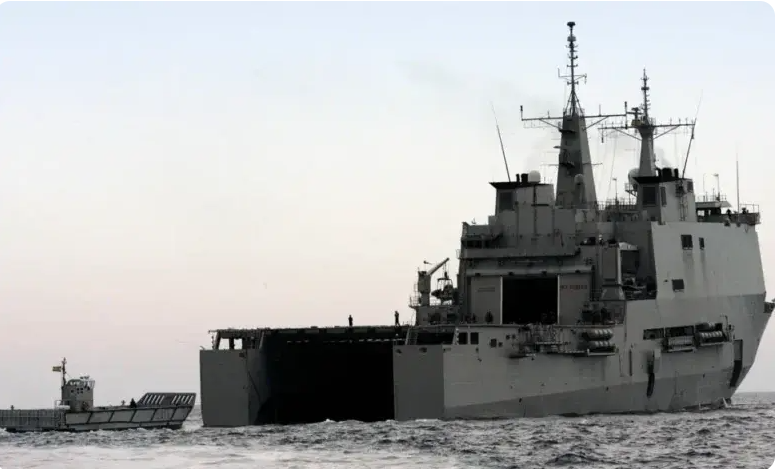 L’un des plus grands navires de débarquement espagnols dans le cadre d’une mission militaire en Mauritanie