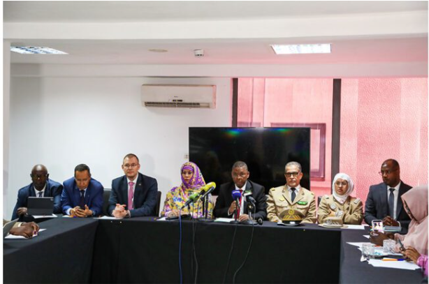 Le ministre délégué auprès du ministre de l’Intérieur supervise l’ouverture d’un atelier de remise des plans de développement à quatre municipalités de Nouakchott