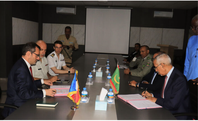 Le ministère de la défense signe un accord administratif avec le ministère français des armées