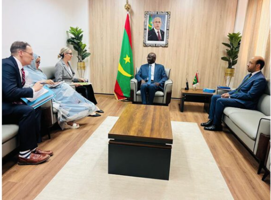 Le ministre des Affaires étrangères reçoit la chargée d’affaires de l’ambassade des États-Unis