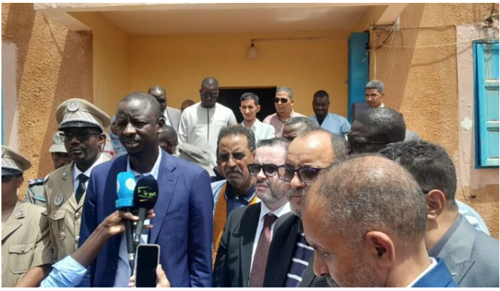 Le ministre de la Santé visite des établissements de santé à Aioun