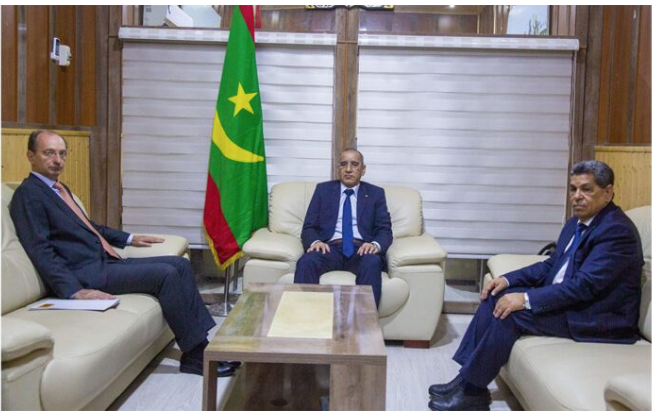 Le ministre de l’Intérieur s’entretient avec l’ambassadeur d’Espagne à Nouakchott