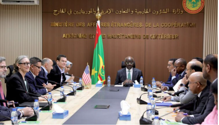 Le ministre des Affaires étrangères s’entretient avec une délégation du Congrès américain