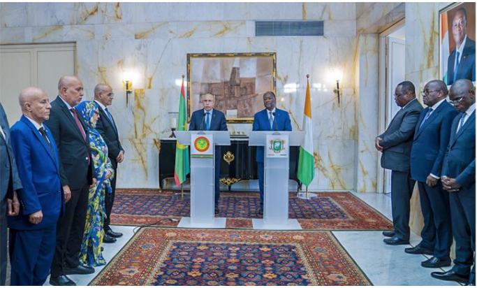 Le Président de la République et son homologue ivoirien tiennent une conférence de presse conjointe à Abidjan